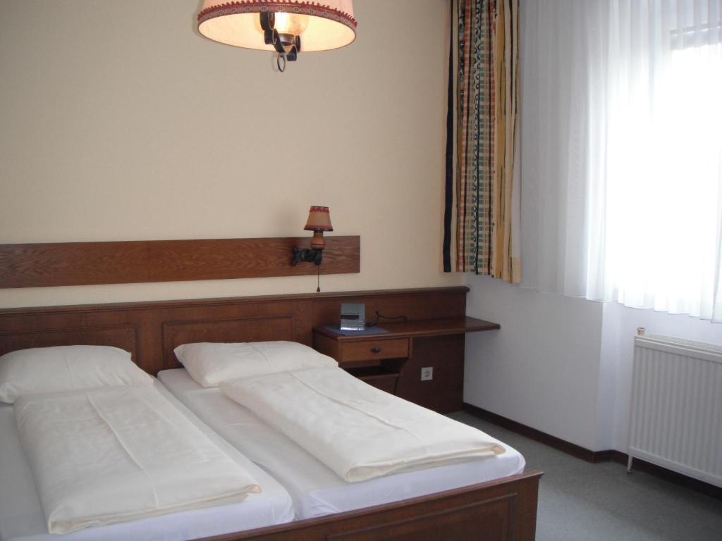 Gasthof-Pension Wein Breitenbrunn am Neusiedler See Chambre photo