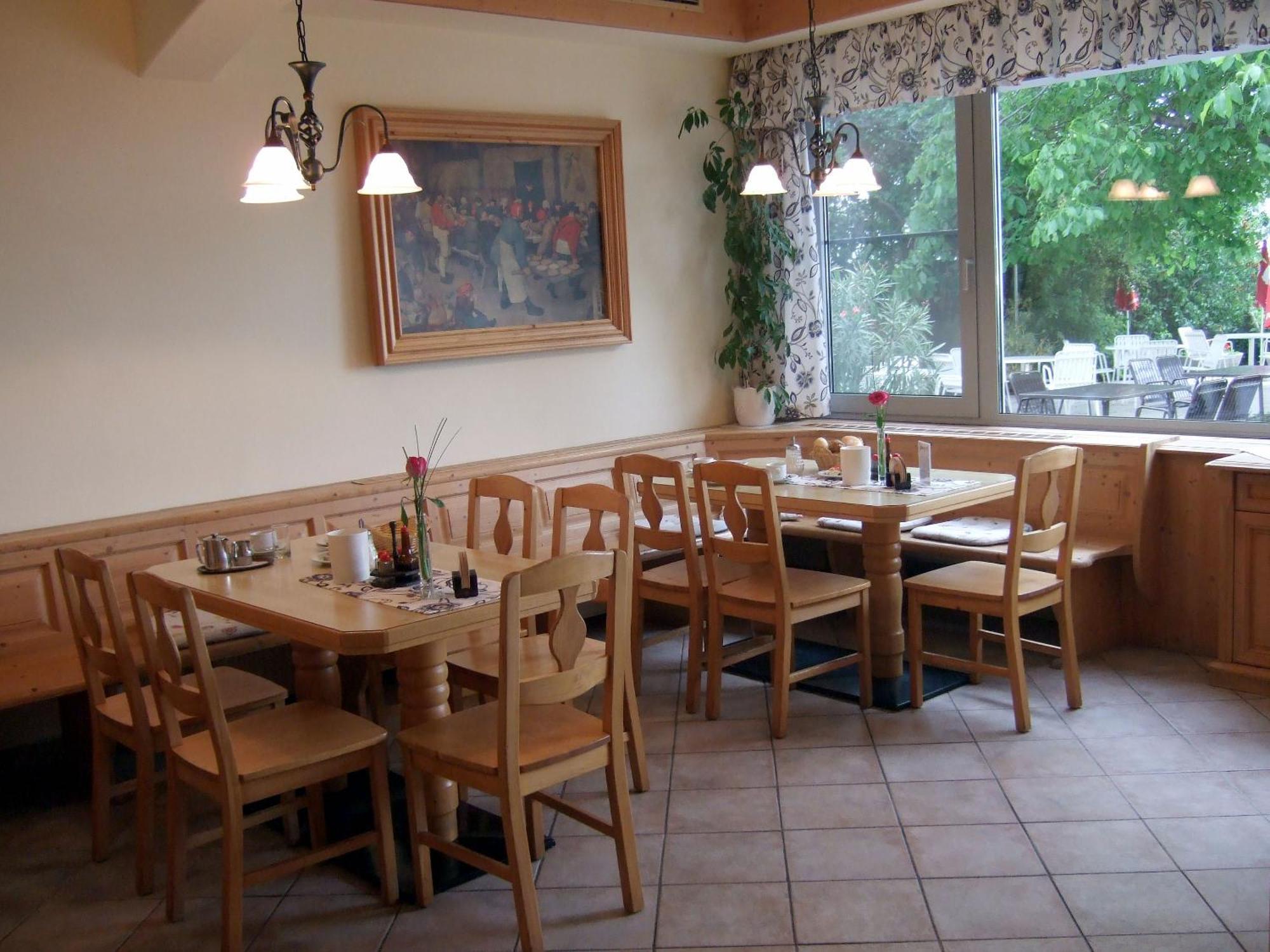 Gasthof-Pension Wein Breitenbrunn am Neusiedler See Extérieur photo